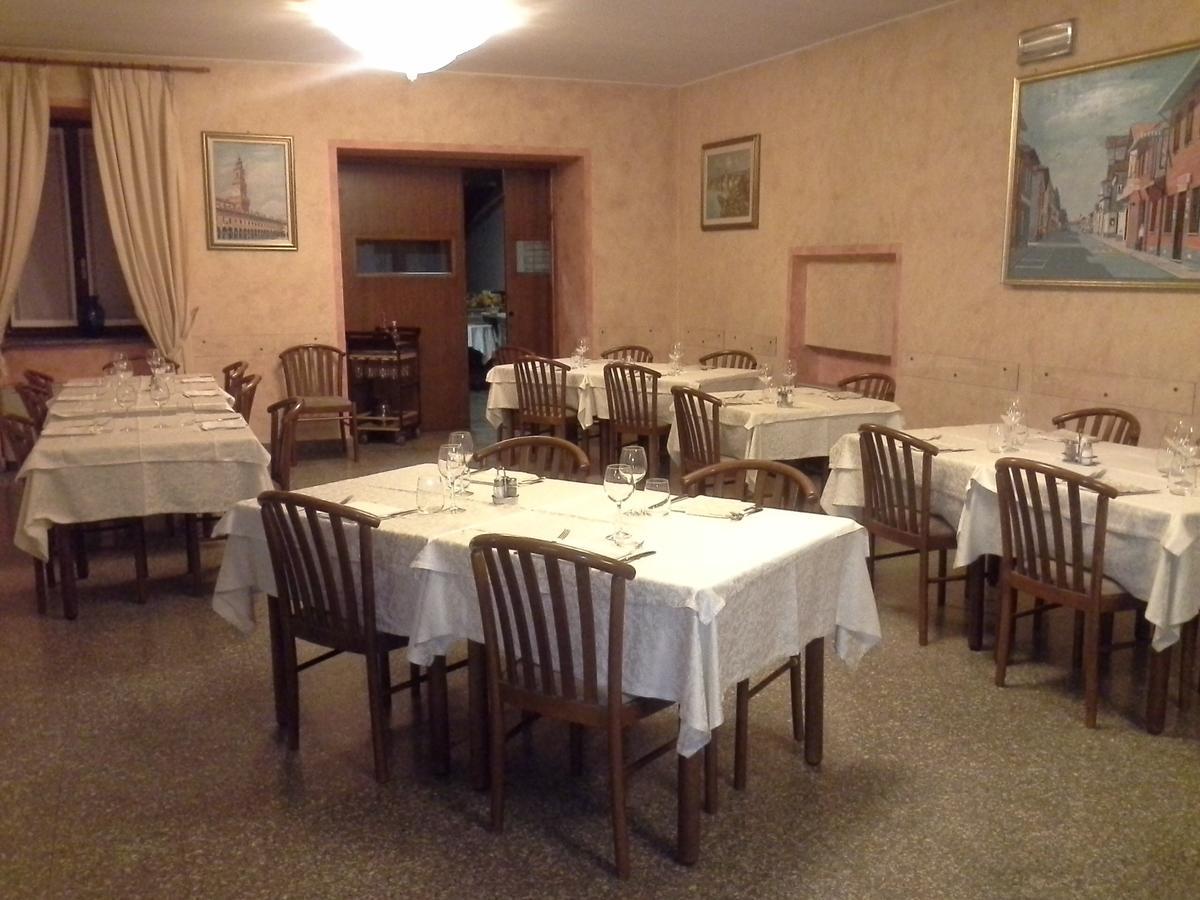 Hotel Ticino Ristorante Chierico Carbonara al Ticino Exterior photo